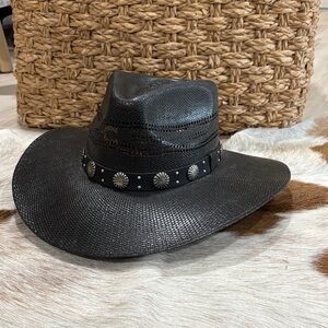 Charlie 1 Horse black straw hat Medium